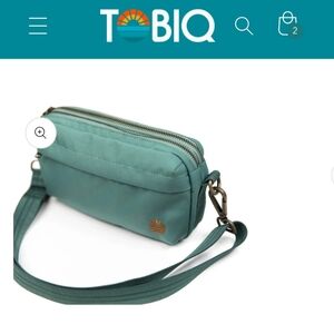 Tobiq Dup Hip purse